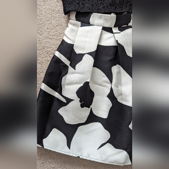 Girl's Special Occasion Dress - Picture 2 of 5